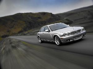 Jaguar_xj