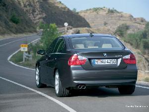 BMW-330I